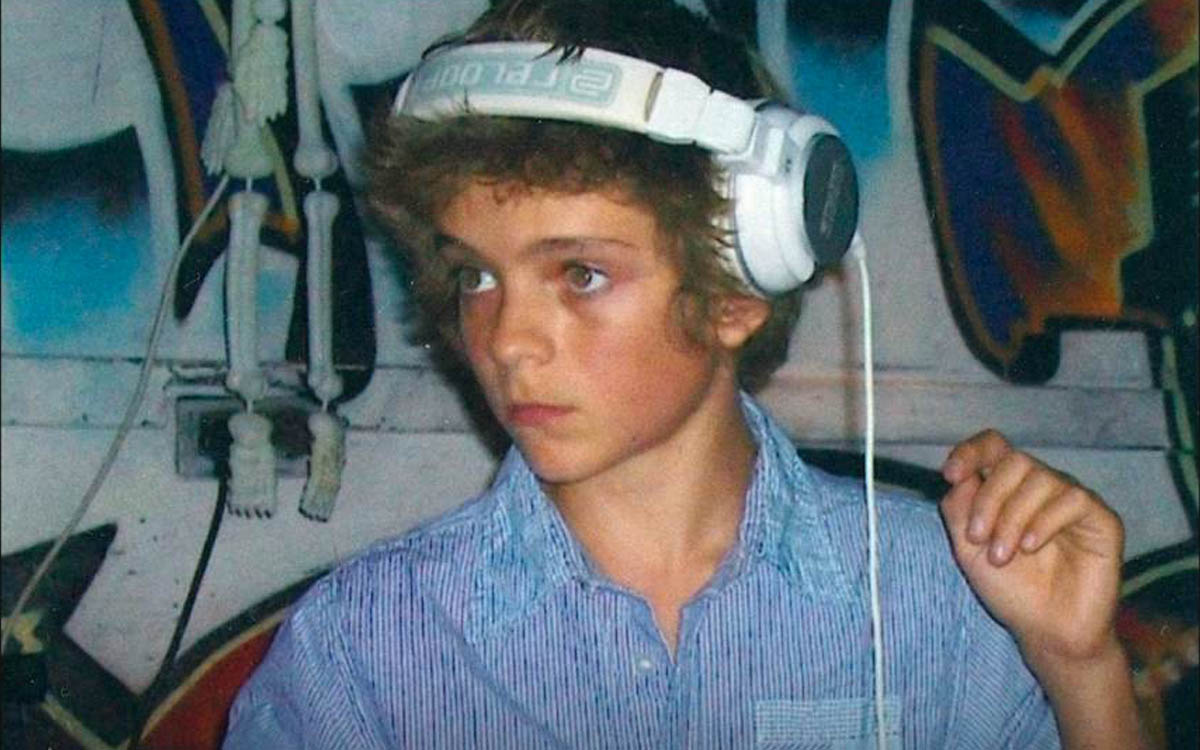 Martin Garrix as DJ Marty